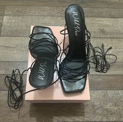 NEW!!!Woman’s LACE UP Heels (10) NEW!!!