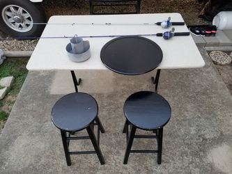 Toy hauler table and backless up for sale or trade it