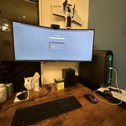 Gaming PC Alienware With Screen