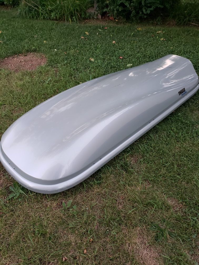 Thule Evolution 2100 X-Large Top Cargo Box Roof Carrier 21 Cu Ft, Model #675