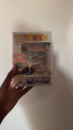 macho man randy savage wwe funko pop #10 with pop protector