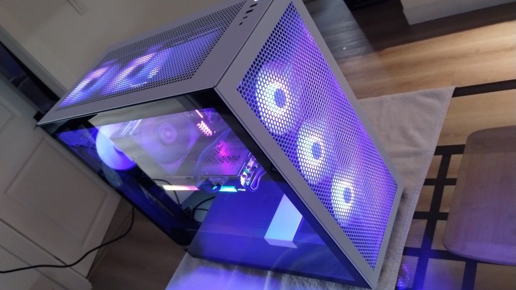 Gaming PC: i3, RTX 3070 8gb, 16gb Ram, NVMe 512gb