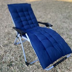 Zero Gravity Outdoor Recliner Chair with Cushion