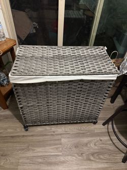 Grey hamper