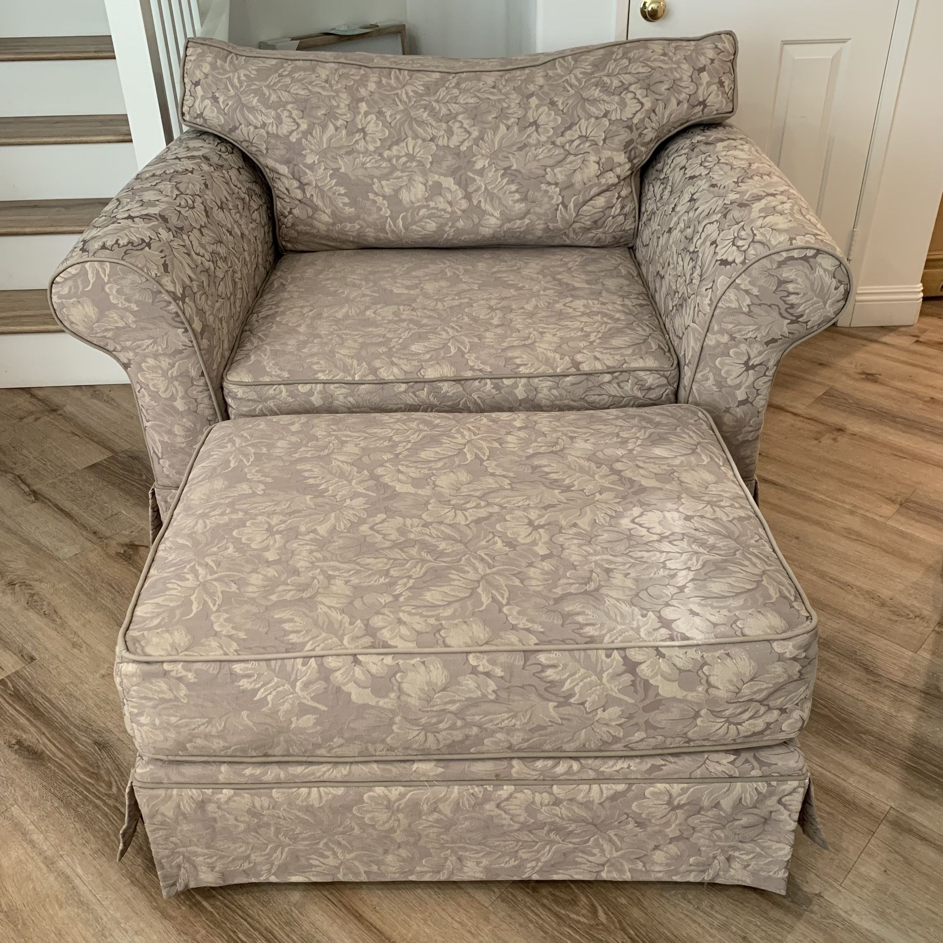 Oversized Beige Armchair With Ottoman