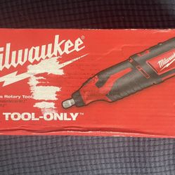 Milwaukee M12 Rotary Tool