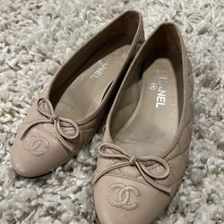 Chanel ballet flats size 6