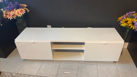 Ikea tv stand