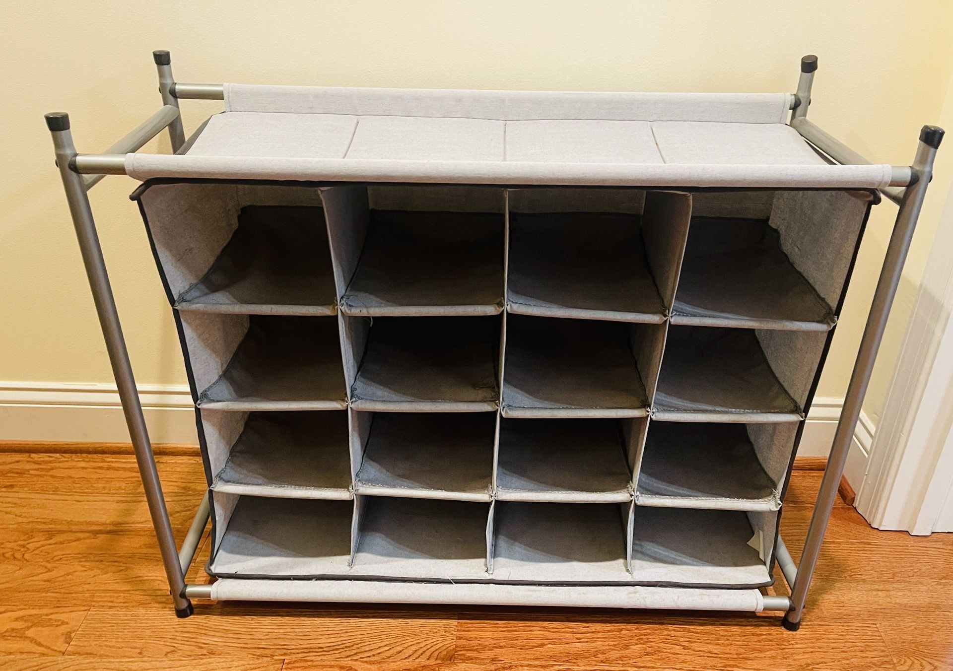 16-Pair Shoe Storage 