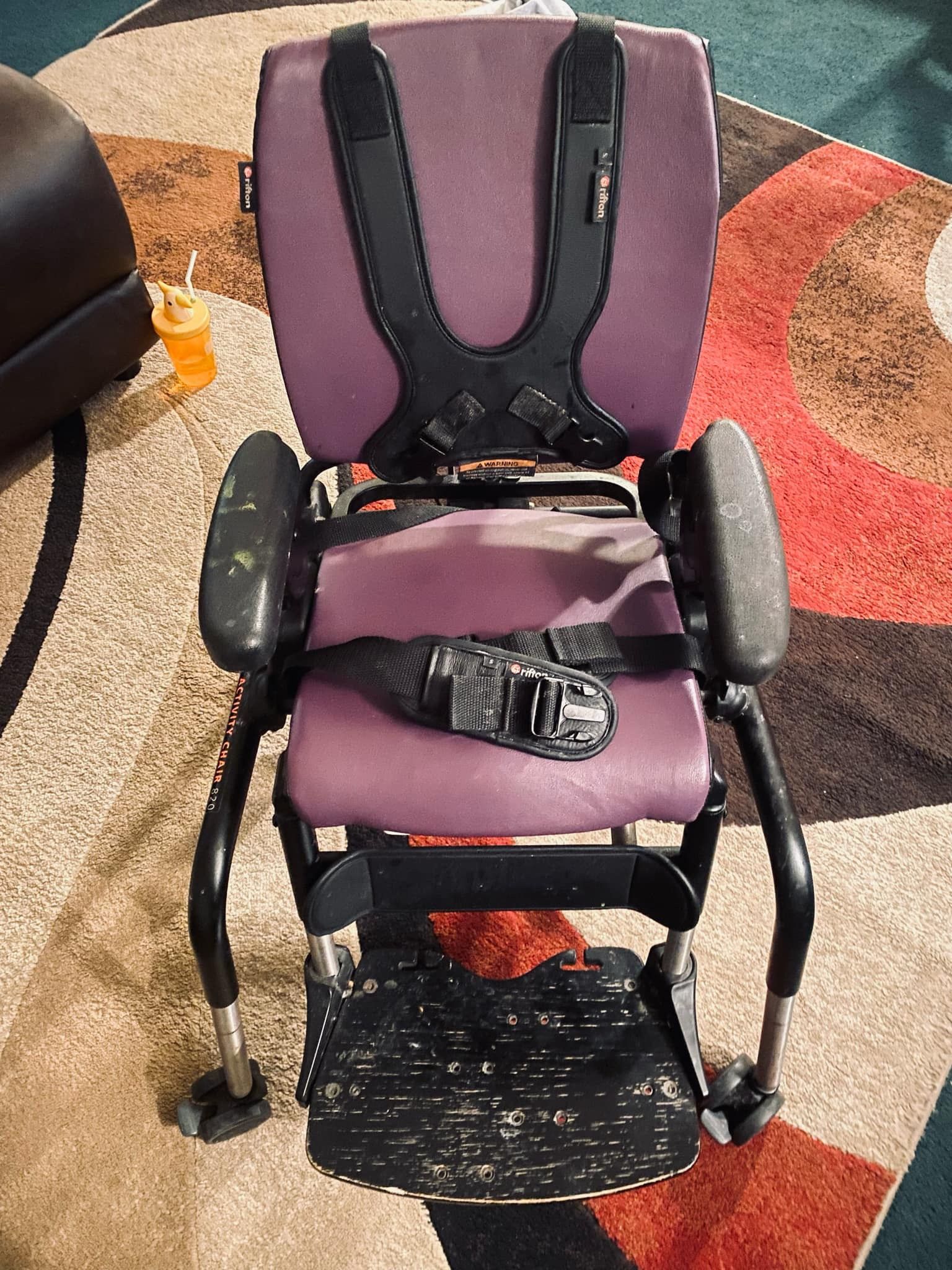 Multiple medical devices children and adult—- ✅$125 obo collapsible 4 wheel cart. Cash only no holds same day pick up in yakima- a little discolo