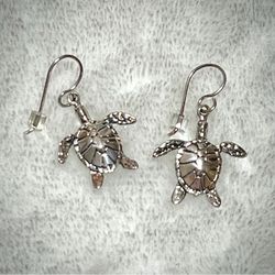 NEW 925 Sterling Silver Sea Turtle Dangle Earrings