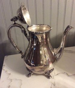 Wilcox IS American rose teapot great conditions you can see ask 65.00 firm