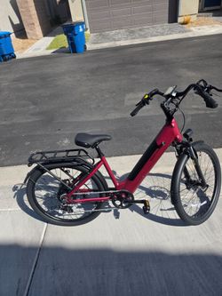 Like new unused has some cosmetic flaws Maroon Magicycle Ct-1 Commuter torque sensor 750w  ebike