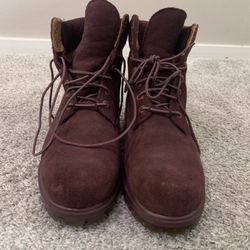 Burgundy Size 9.5 Timberland Boots 