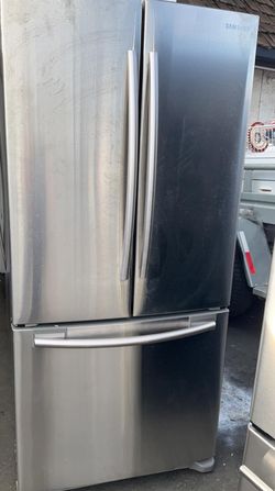 Samsung 3 Door 33" Wide Stainless Steel Fridge
