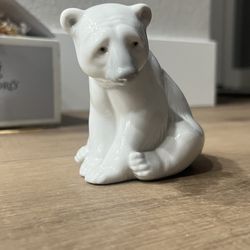 LLADRO Attentive Polar Bear #1209 Cute White Snow Spain Retired Beautiful