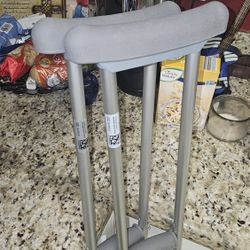 NEW Adjustable Crutches 