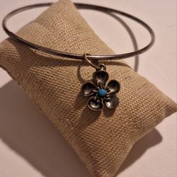 Flowers Power Charm with Turquoise Center Charm Bangle Bracelet 