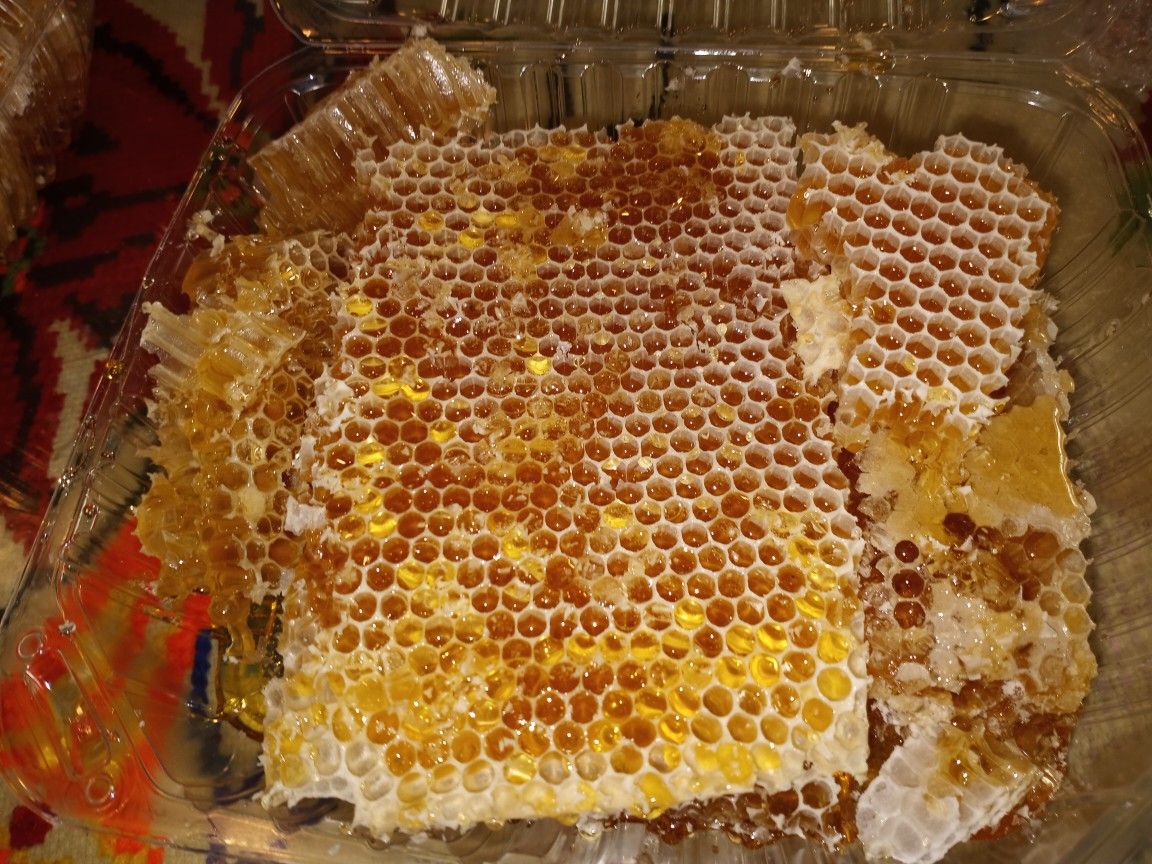 2lbs Honey Comb for Sale in Long Beach, CA OfferUp