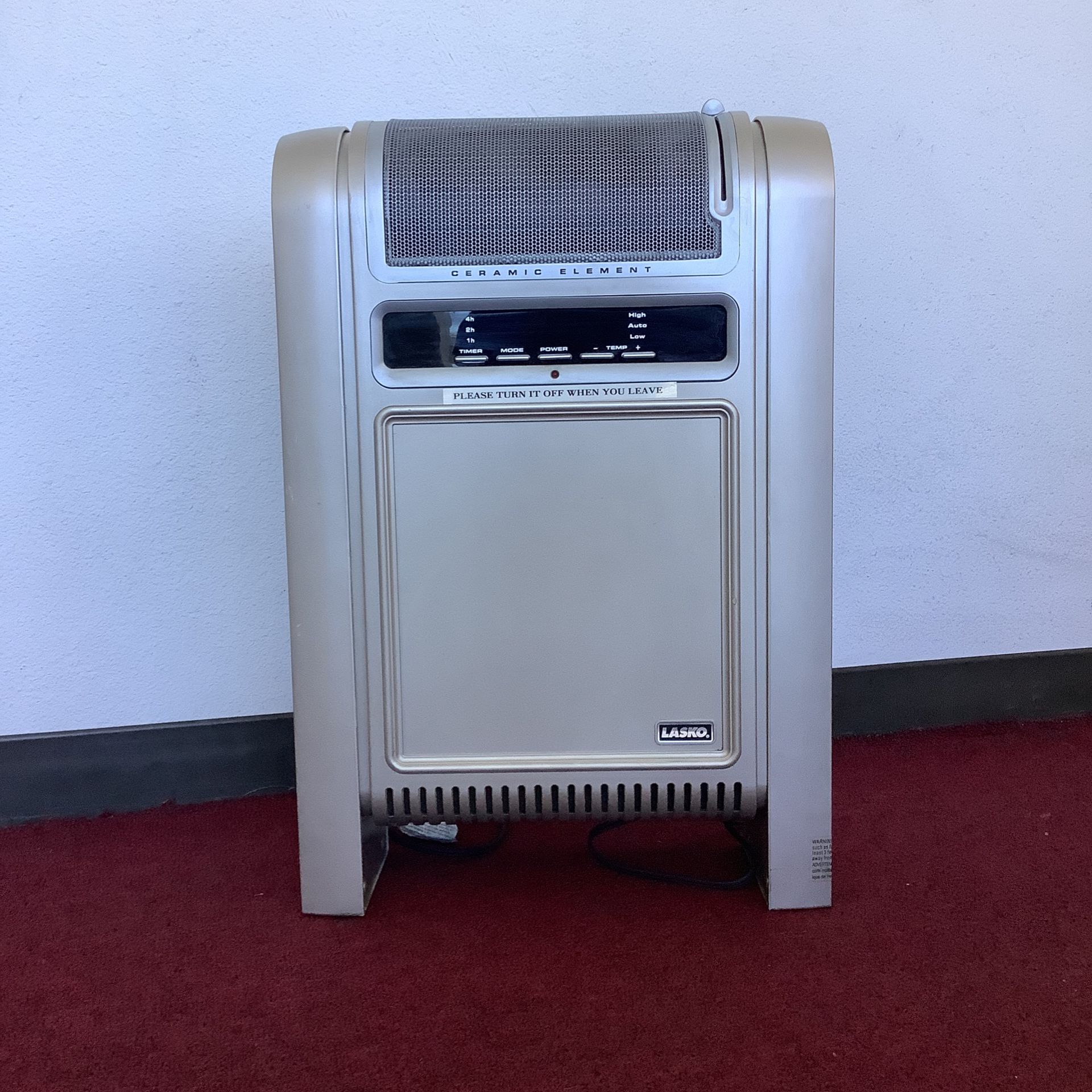  Lasko  Oscillating Space Heater with Digital Display and a Timer