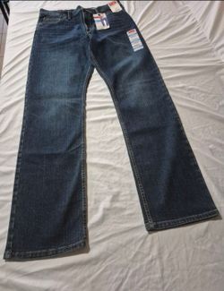 WRANGLER MENS STRAIGHT FIT JEANS SIZE 34X34. NEW.