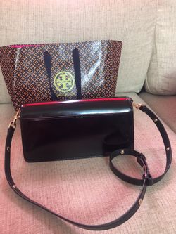  Tory Burch, Evelyn convertible bag. New Without Tags Never Used New Condition 