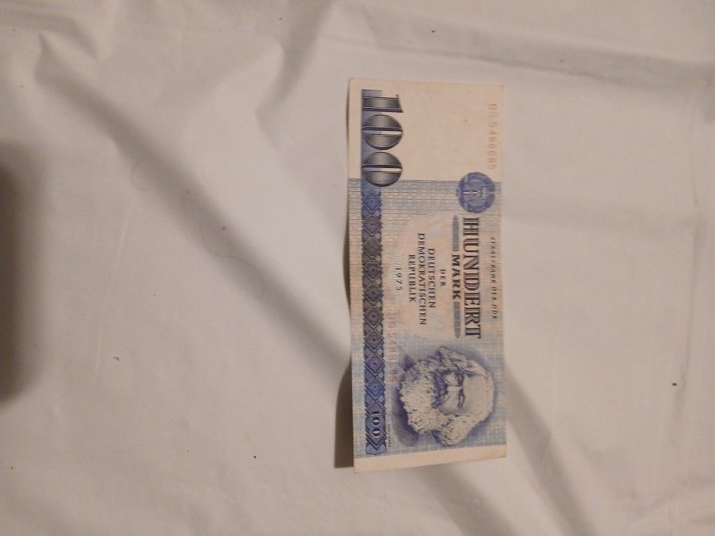 Banknotes 1975