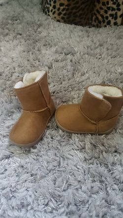 Toddler boots size 2 new