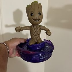 Dancing Baby Rock N Roll Groot W/Remote from Marvel by Jakks Pacific 2017