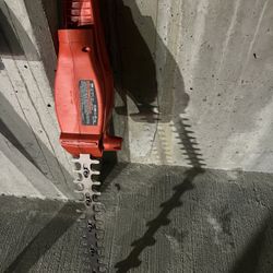 Black & Decker Electric Shrub Trimmer