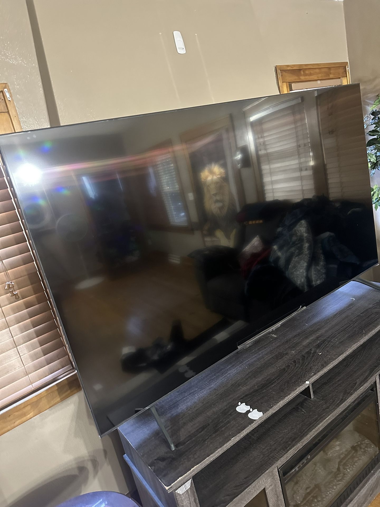 75 Inch Samsung Smart TV