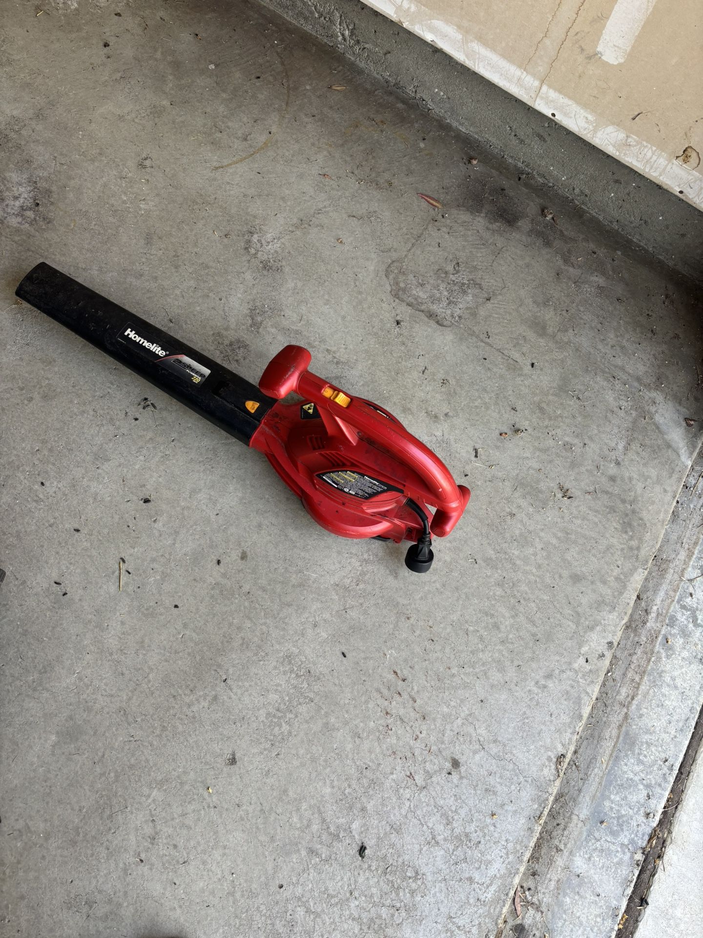 Electric Leaf Blower