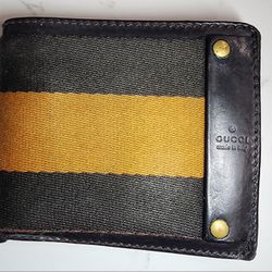 Beautiful Authentic Bifold Gucci Wallet For Men
