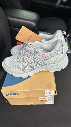 WOMENS ASSICS SIZE 8 SUPER COMFORTABLE ONLY LIGHTLY USED ONCE