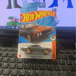 Hot Wheels 69 Dodge Charger 500