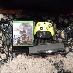 XBOX ONE with Controller, Games and Accessories! 