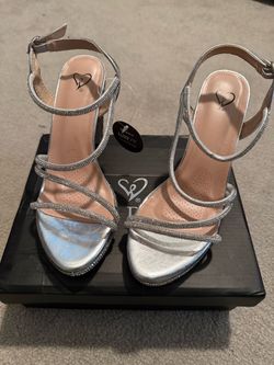 Women’s size 7 rhinestone heels