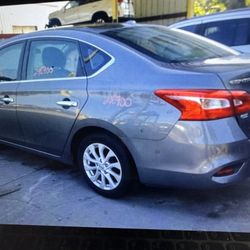 2018 Nissan Sentra Parts Doors  Trunk Lid Wheels 