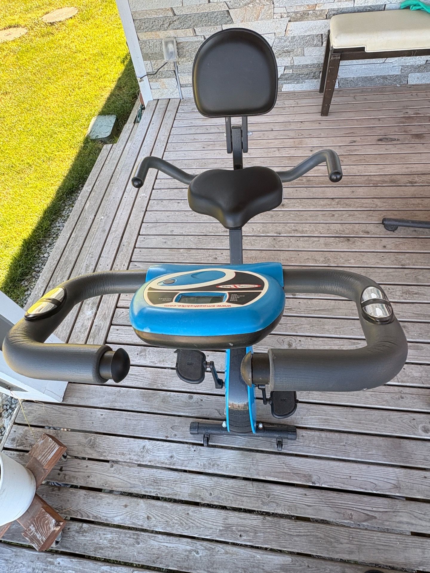 Folding upright exercise bike
