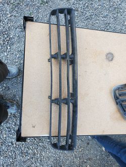 Front Grill For Jetta 1999 To 2005 