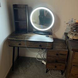 Makeup Vanity w Mirror and USB Charger Port  