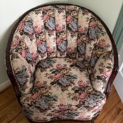 Chair & Couch 