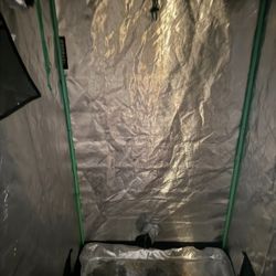 Grow Tent + Lights, Fans, Complete Set up!