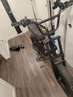 Amyet E-Bike LIKE NEW!!!!