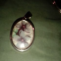 Pressed Flowers Pendant for Sale in Brooklyn, NY - OfferUp
