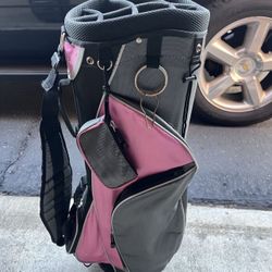 🏌️⛳️❤️  Lightweight Golf Bag - Perfect for Beginners.