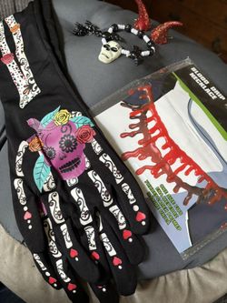 Lot Of 5 Scary Spooky Embellishments!