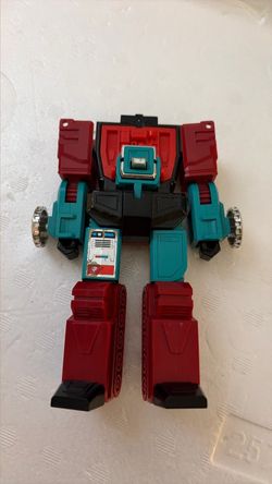 85’ hasbro transformers G1 preceptor