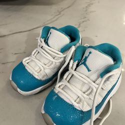 Baby Jordan 11s Unisex Size 6