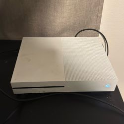Xbox One Series S With Controller (Missing Backpad) Used